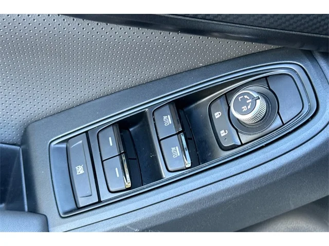 SEMINUEVOS SUBARU Crosstrek at ELK GROVE in Elk Grove Buick GMC