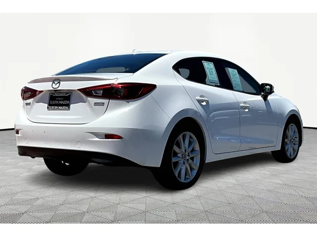SEMINUEVOS MAZDA Mazda3 a Huntington Beach en Huntington Beach Mazda