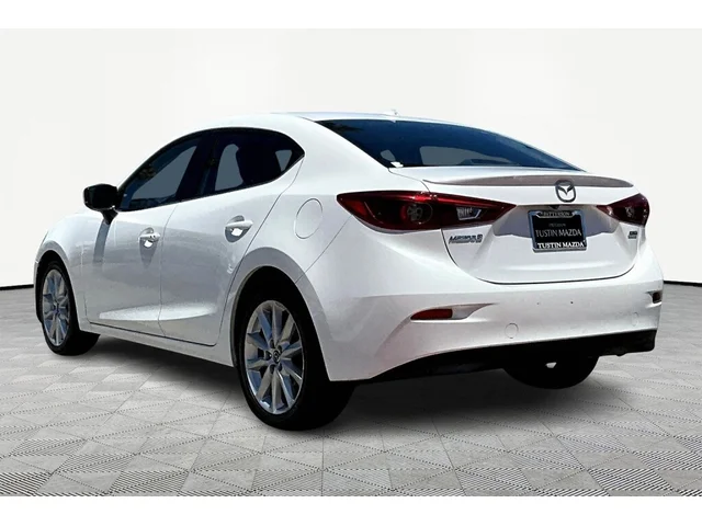 SEMINUEVOS MAZDA Mazda3 a Huntington Beach en Huntington Beach Mazda