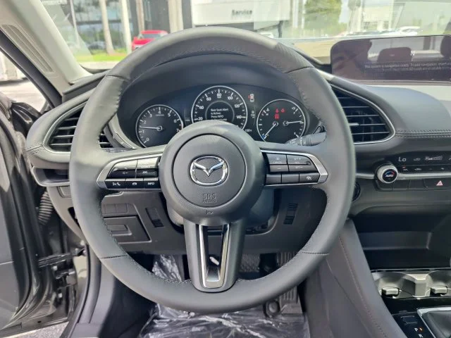 Nuevos MAZDA MAZDA3 à Estados chez autogozo