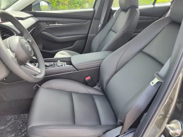 Nuevos MAZDA MAZDA3 à Estados chez autogozo