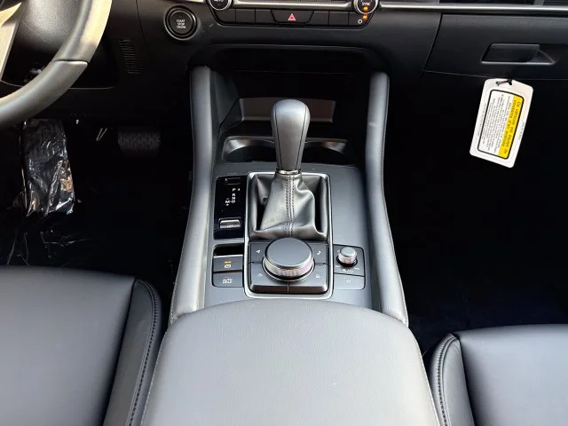 Nuevos MAZDA MAZDA3 à Estados chez autogozo