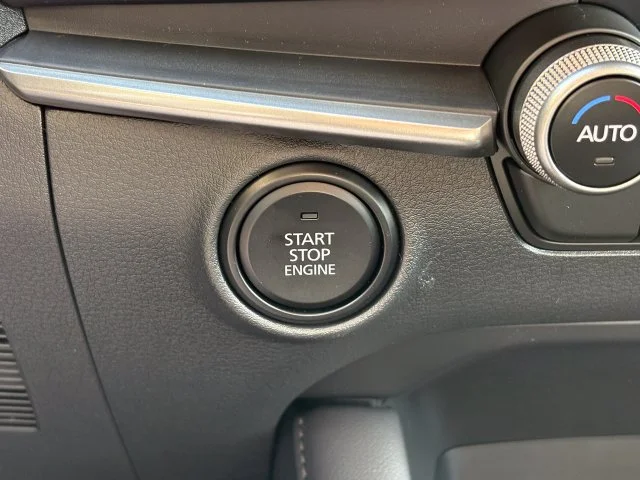 Nuevos MAZDA MAZDA3 à Estados chez autogozo