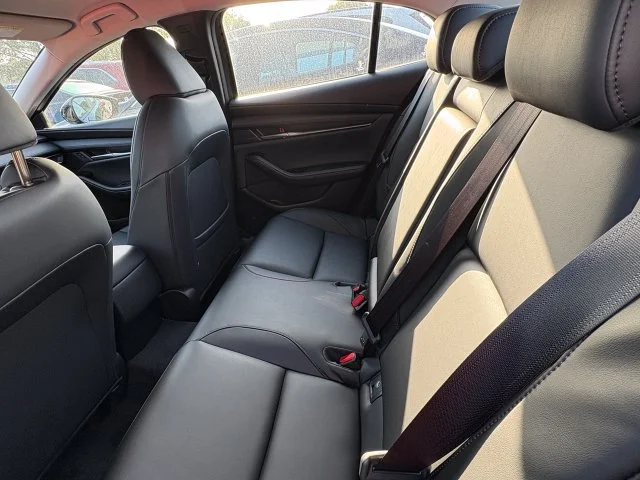 Nuevos MAZDA MAZDA3 à Estados chez autogozo