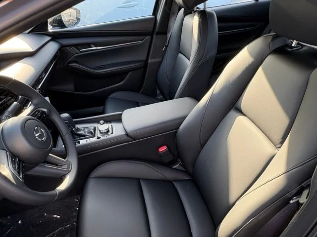 Nuevos MAZDA MAZDA3 à Estados chez autogozo