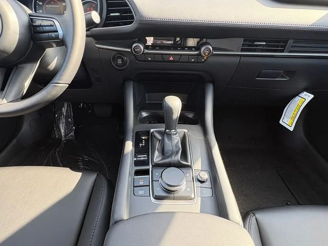 Nuevos MAZDA MAZDA3 à Estados chez autogozo
