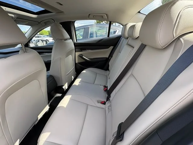 Nuevos MAZDA MAZDA3 à Estados chez autogozo