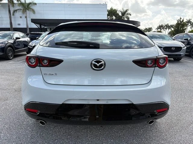 Nuevos MAZDA MAZDA3 à Estados chez autogozo