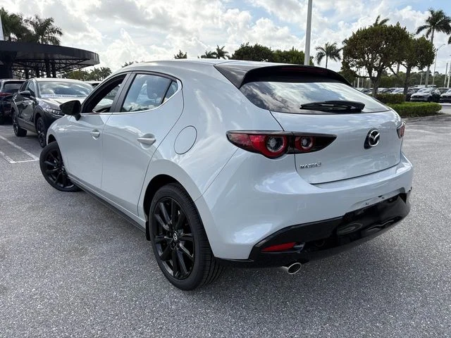 Nuevos MAZDA MAZDA3 à Estados chez autogozo