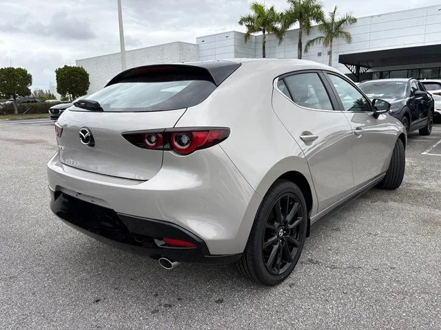 Nuevos MAZDA MAZDA3 à Estados chez autogozo