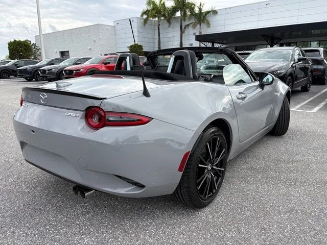 Nuevos MAZDA MX-5 MIATA à Estados chez autogozo