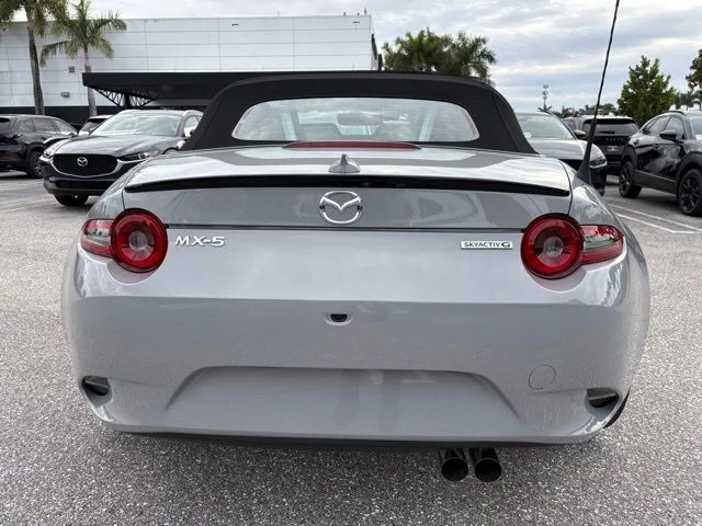 Nuevos MAZDA MX-5 MIATA à Estados chez autogozo