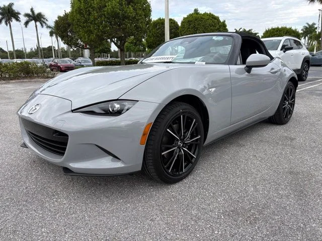 Nuevos MAZDA MX-5 MIATA à Estados chez autogozo