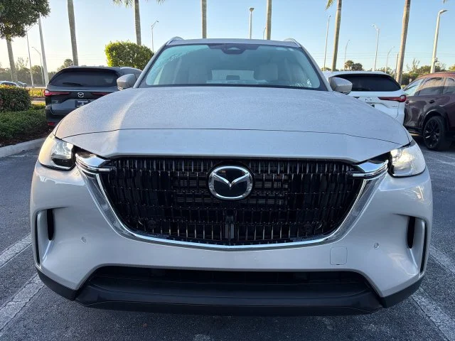 Nuevos MAZDA CX-90 à Estados chez autogozo