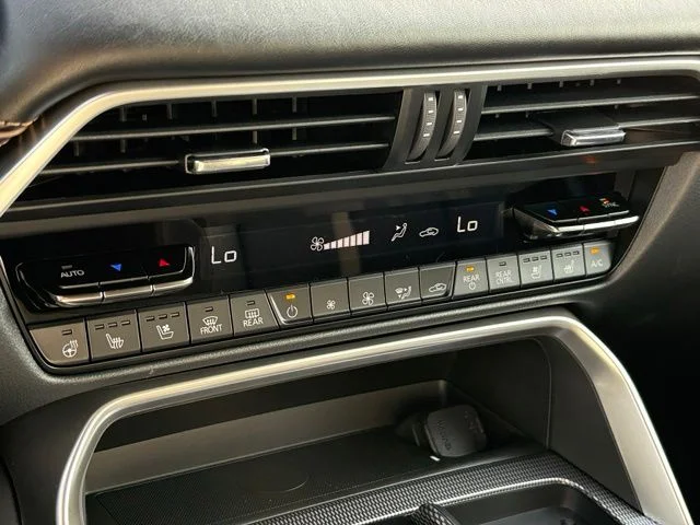 Nuevos MAZDA CX-90 à Estados chez autogozo