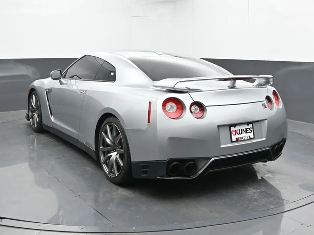 SEMINUEVOS NISSAN GT-R a Estados en autogozo