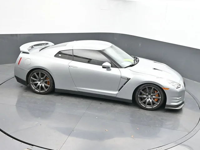SEMINUEVOS NISSAN GT-R a Estados en autogozo