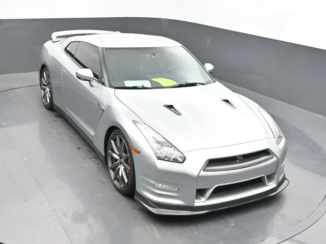 SEMINUEVOS NISSAN GT-R a Estados en autogozo
