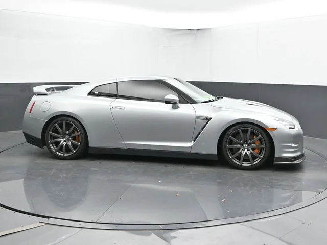 SEMINUEVOS NISSAN GT-R a Estados en autogozo