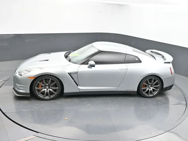 SEMINUEVOS NISSAN GT-R a Estados en autogozo