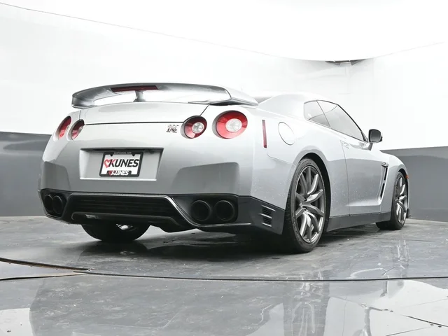 SEMINUEVOS NISSAN GT-R a Estados en autogozo