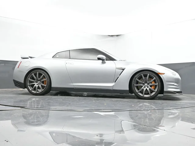 SEMINUEVOS NISSAN GT-R a Estados en autogozo