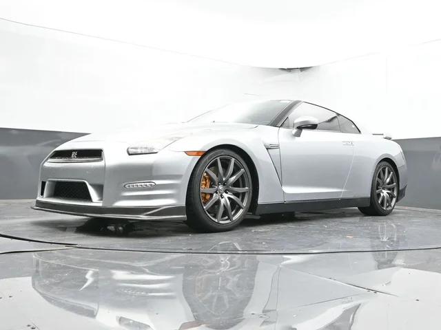 SEMINUEVOS NISSAN GT-R a Estados en autogozo