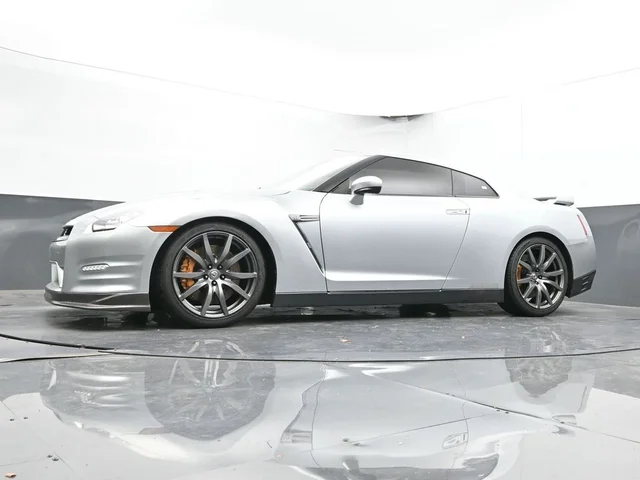 SEMINUEVOS NISSAN GT-R a Estados en autogozo