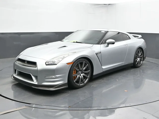 SEMINUEVOS NISSAN GT-R a Estados en autogozo