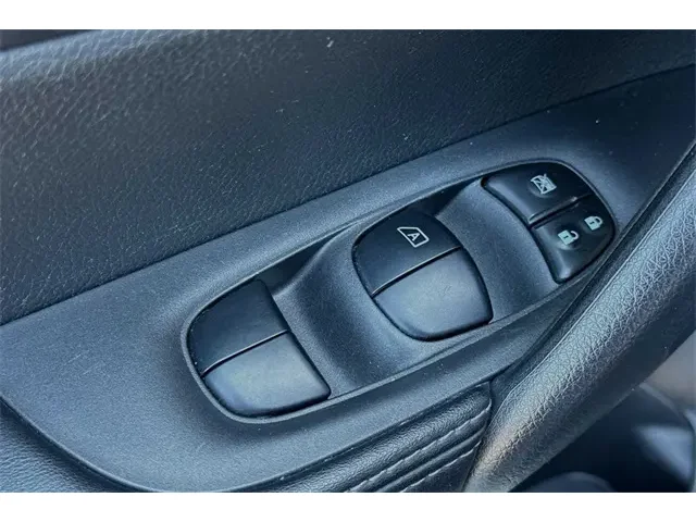 SEMINUEVOS NISSAN Rogue Sport a Estados en autogozo