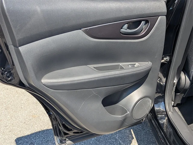 SEMINUEVOS NISSAN Rogue Sport at Kennesaw, in Town Center Nissan