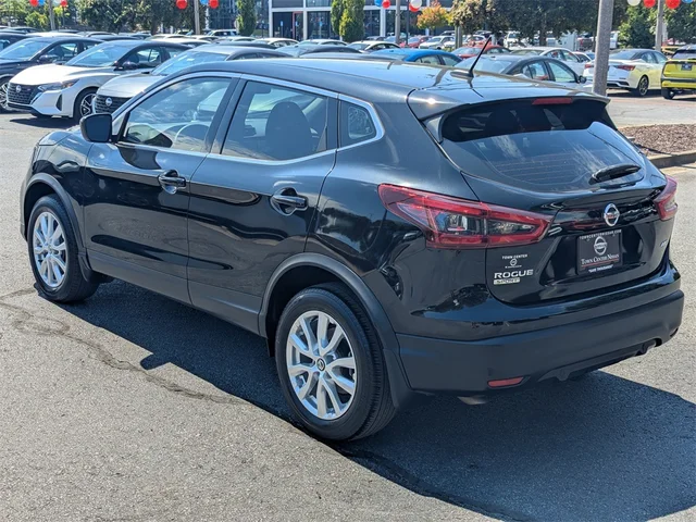 SEMINUEVOS NISSAN Rogue Sport at Kennesaw, in Town Center Nissan