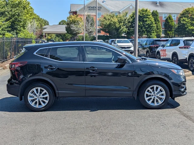 SEMINUEVOS NISSAN Rogue Sport at Kennesaw, in Town Center Nissan