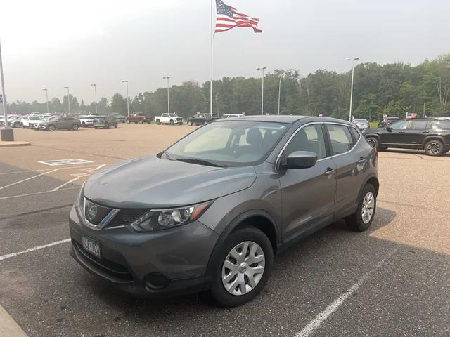 SEMINUEVOS NISSAN Rogue Sport at Brainerd  in Dondelinger Chevrolet