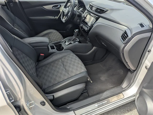 SEMINUEVOS NISSAN Rogue Sport at Kennesaw, in Town Center Nissan