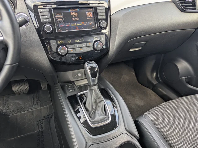 SEMINUEVOS NISSAN Rogue Sport at Kennesaw, in Town Center Nissan