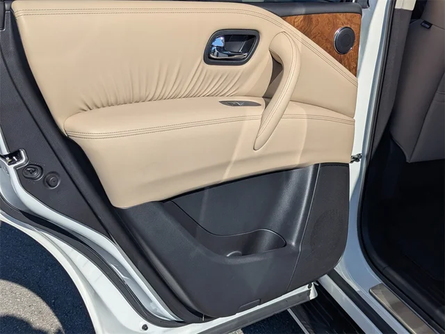 SEMINUEVOS NISSAN Armada at Kennesaw, in Town Center Nissan