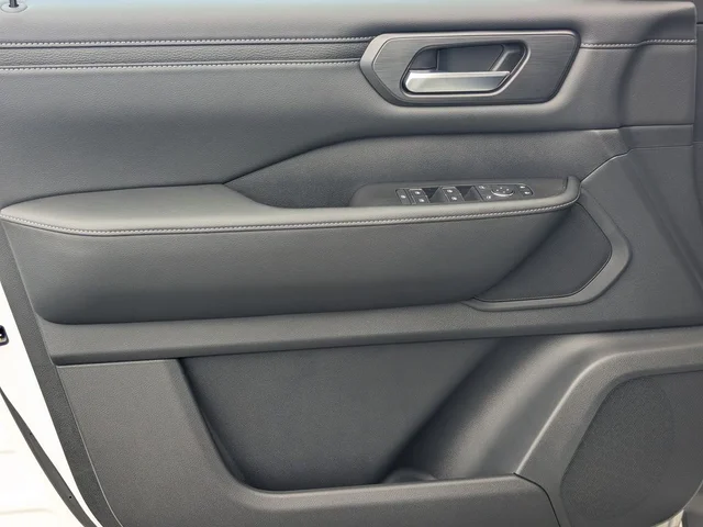 Nuevos NISSAN ARMADA à Estados chez autogozo