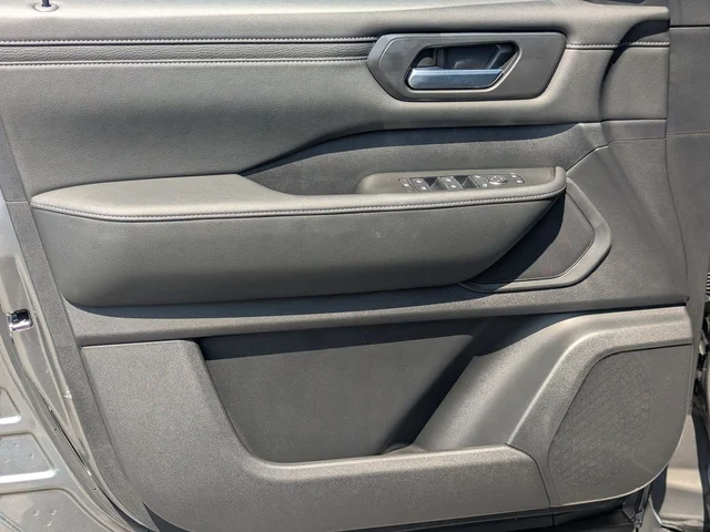 Nuevos NISSAN ARMADA à Estados chez autogozo