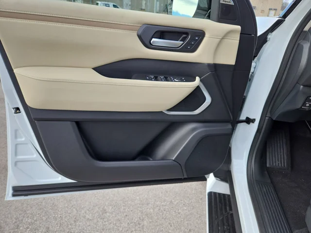Nuevos NISSAN ARMADA à Estados chez autogozo