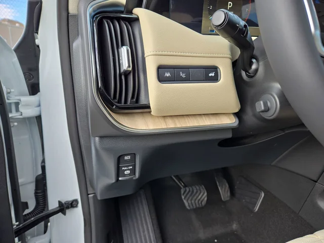 Nuevos NISSAN ARMADA à Estados chez autogozo