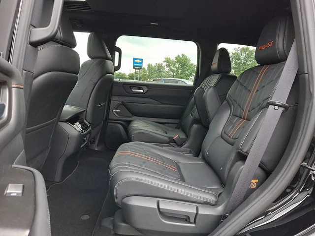 SEMINUEVOS NISSAN Armada a Estados en autogozo