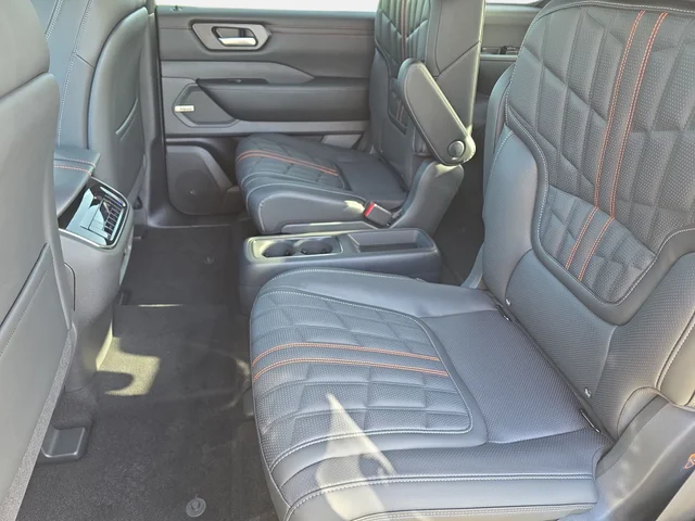 Nuevos NISSAN ARMADA à Estados chez autogozo