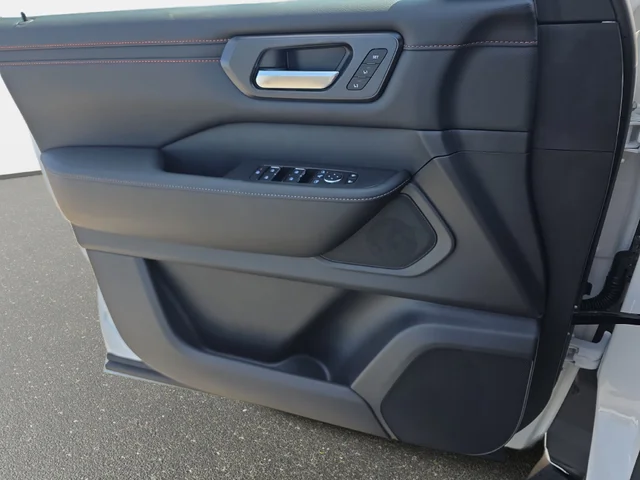 Nuevos NISSAN ARMADA à Estados chez autogozo