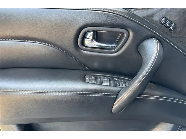 SEMINUEVOS INFINITI QX80 at ELK GROVE in Elk Grove Buick GMC