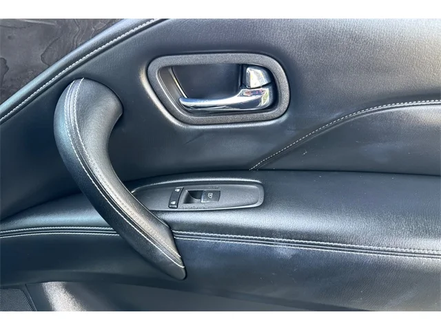 SEMINUEVOS INFINITI QX80 at ELK GROVE in Elk Grove Buick GMC