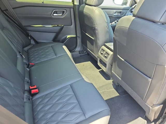 Nuevos NISSAN ROGUE à Estados chez autogozo