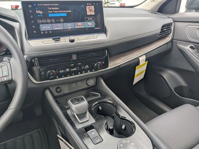 Nuevos NISSAN ROGUE à Estados chez autogozo
