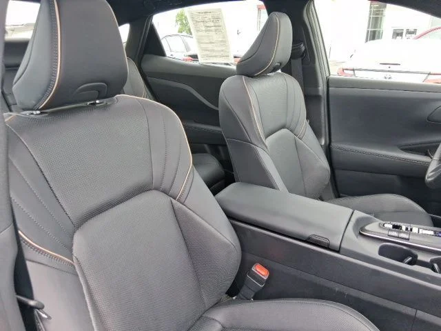 SEMINUEVOS TOYOTA Crown a Estados en autogozo