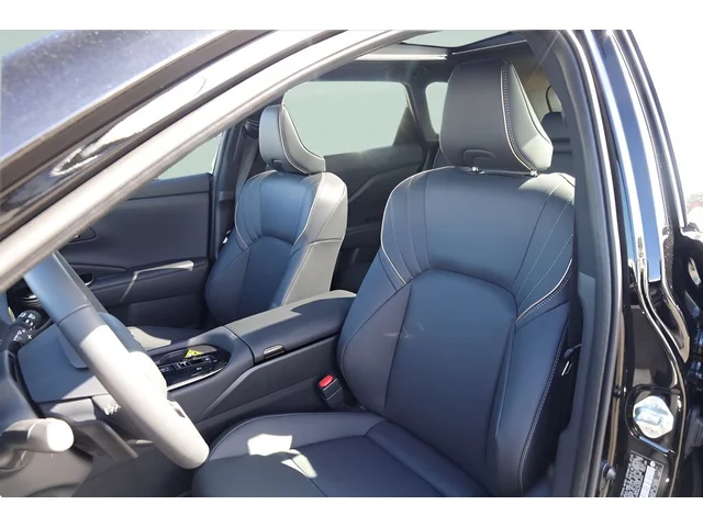 Nuevos TOYOTA CROWN SIGNIA à Estados chez autogozo